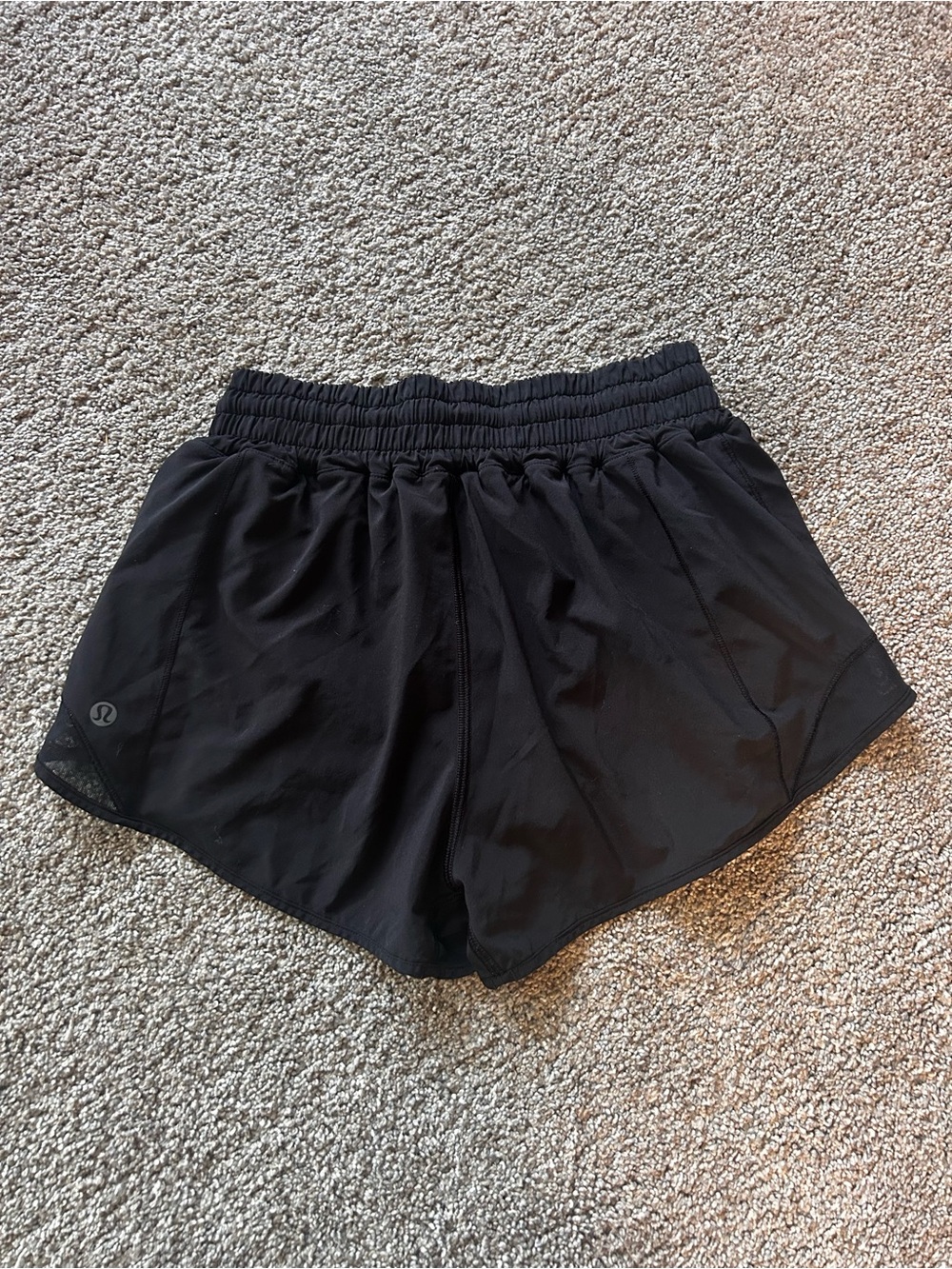 lululemon athletica Women's Black Hotty Hot shorts size 4